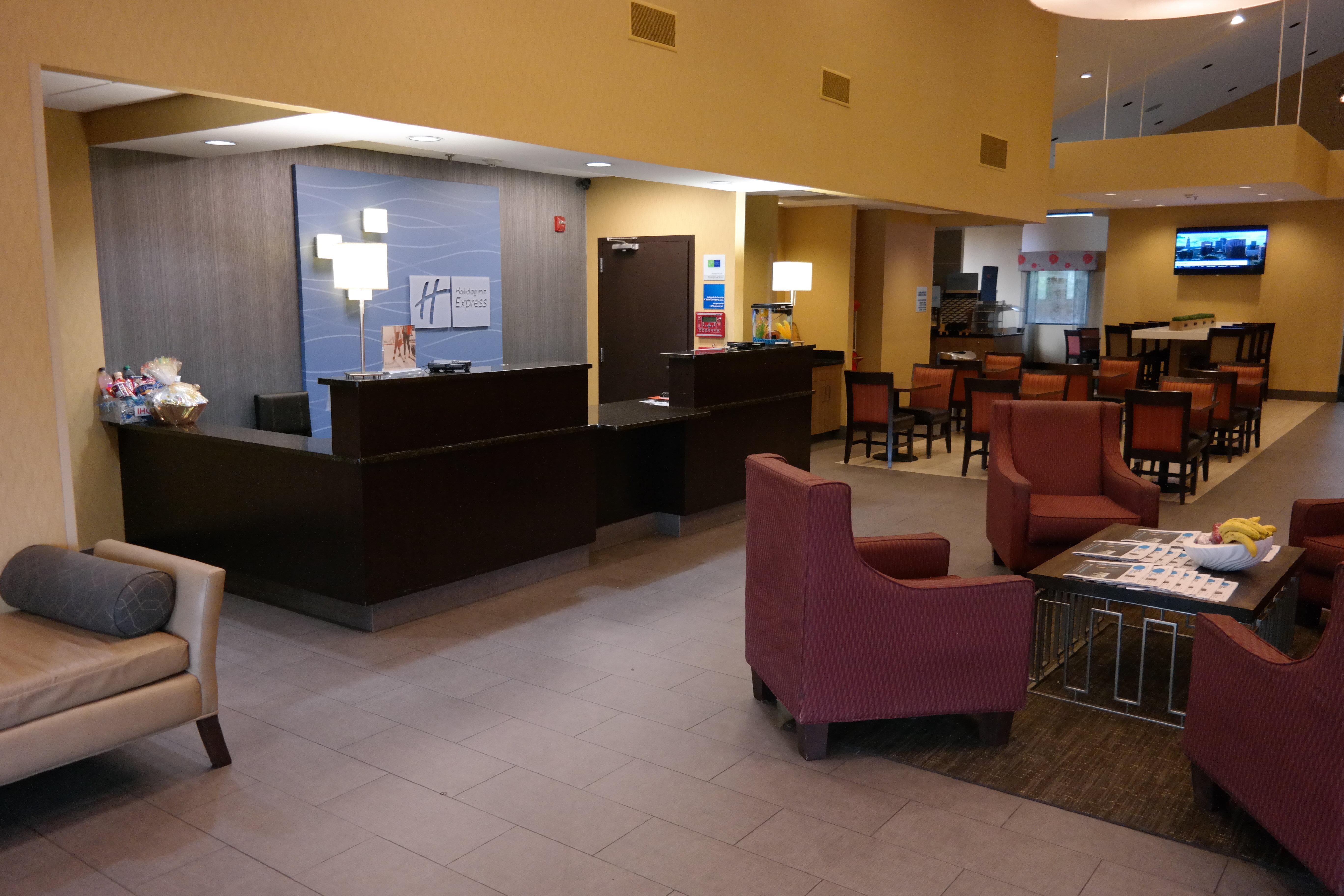 Holiday Inn Express Fredericksburg - Southpoint By Ihg Экстерьер фото
