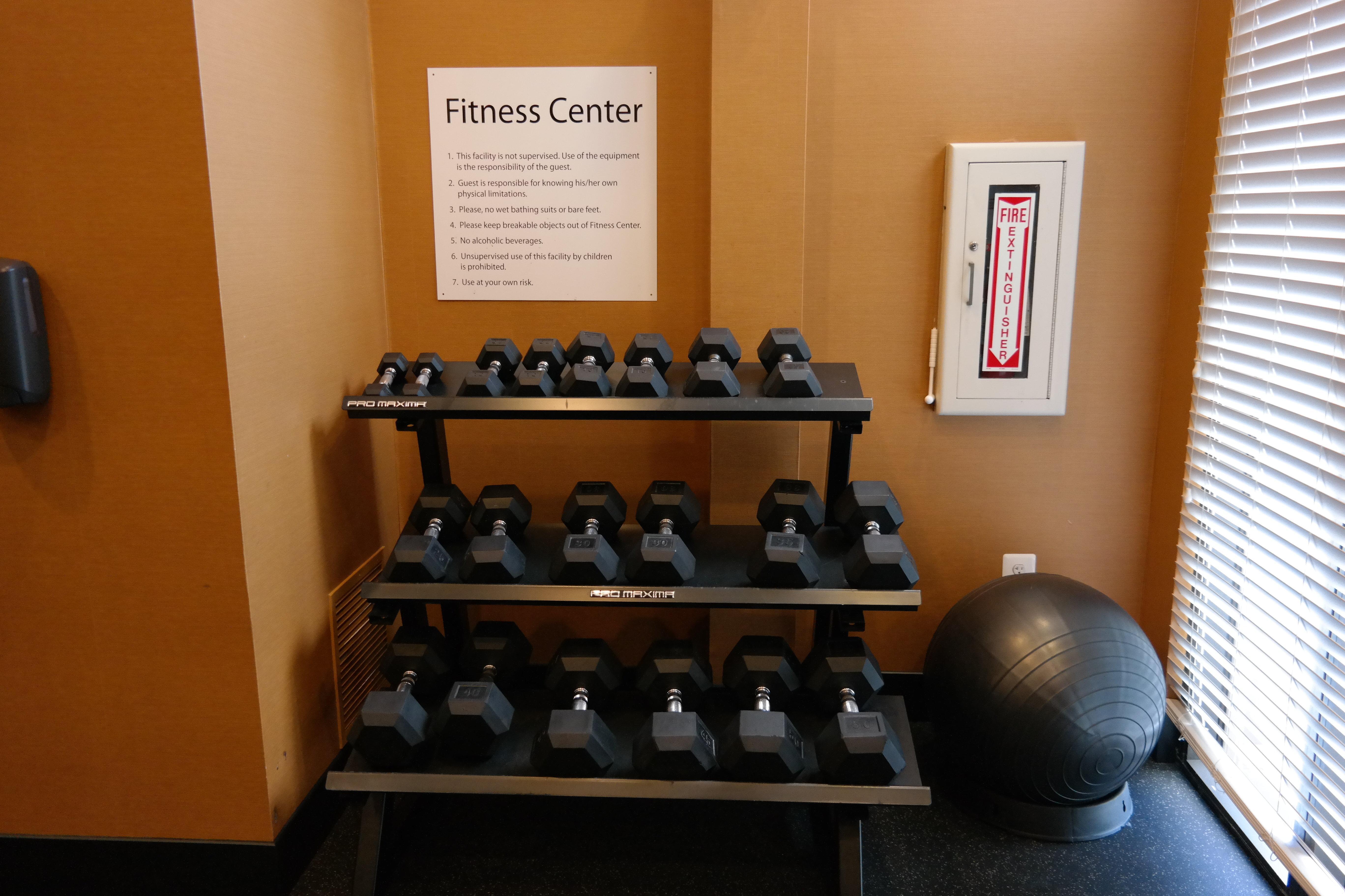 Holiday Inn Express Fredericksburg - Southpoint By Ihg Экстерьер фото